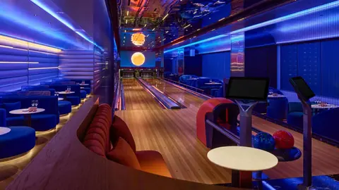 Rolling Bar｜台中酒吧店家資訊｜台中場地資料