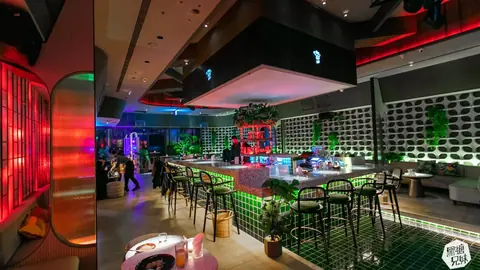 SOAK Taichung｜台中酒吧店家資訊｜台中場地資料